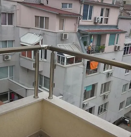 Самостоятелен Апартамент Varna